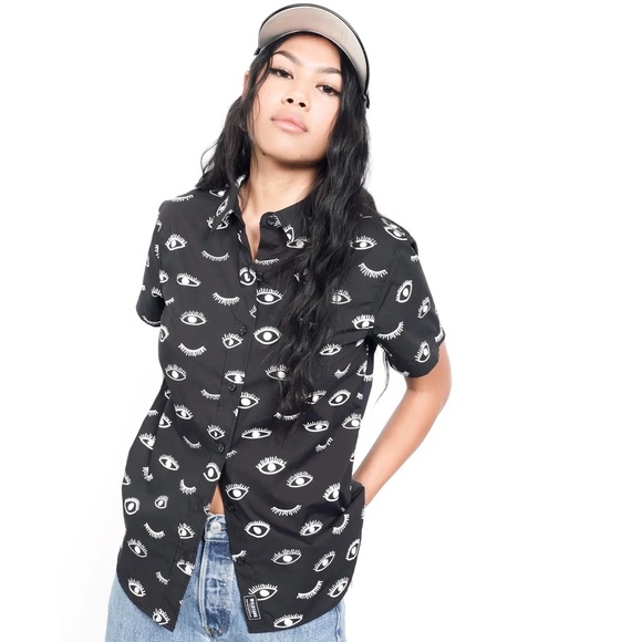 Wildfang Tops - Wildfang The Essential Button Up in Wink Black